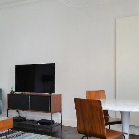 202095 - Charming Apartment For 6 People In The Heart Of Paris Bagian luar foto
